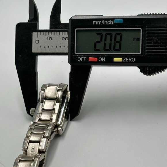 Relic Watch Women Silver Tone Rectangle Dial Water Resistant New Battery 6 Inch - Picture 10 of 12